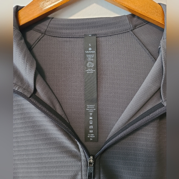 LuLuLemon Surge Warm Full Zip - Picture 5 of 9